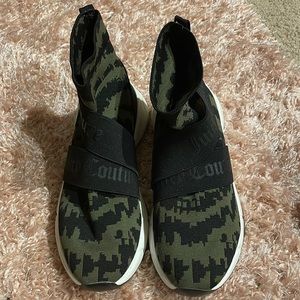 Juicy couture sneakers